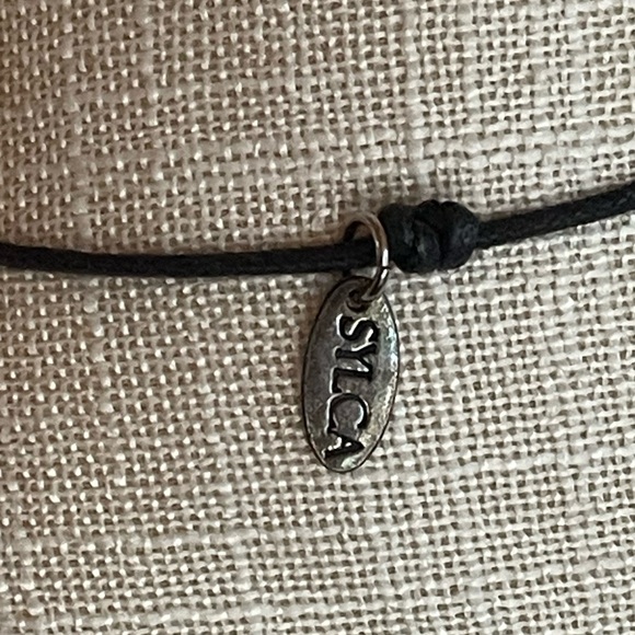 Singed Sylca Chunky Geometric Multicolored Resin Statement Necklace - Picture 6 of 7